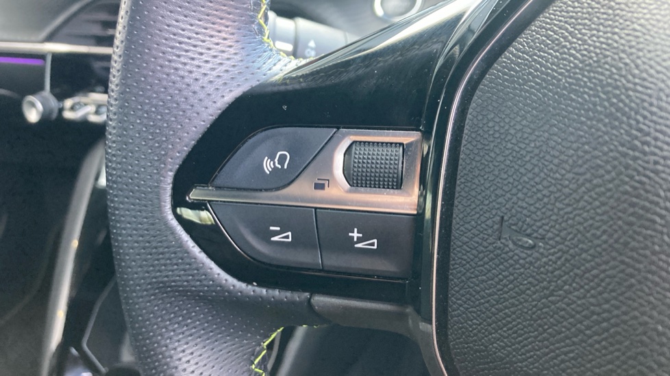 Peugeot 2008 115kW GT 54kWh 5dr Auto Electric Estate - Image 24