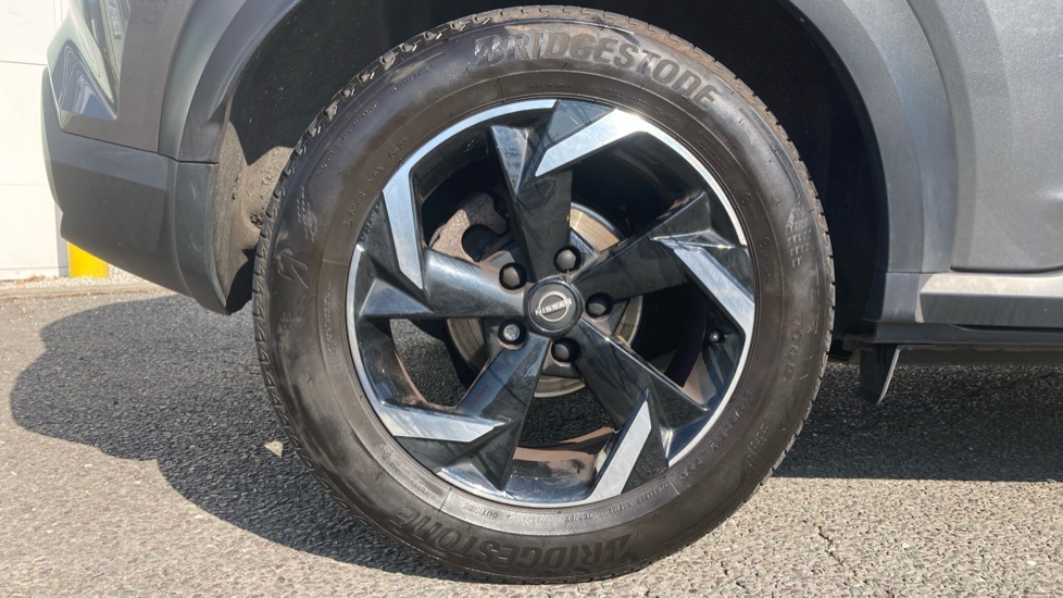 Nissan Juke 1.0 DiG-T 114 N-Connecta 5dr Petrol Hatchback - Image 7