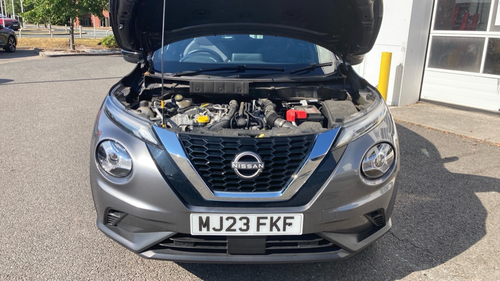 Nissan Juke 1.0 DiG-T 114 N-Connecta 5dr Petrol Hatchback - Image 8