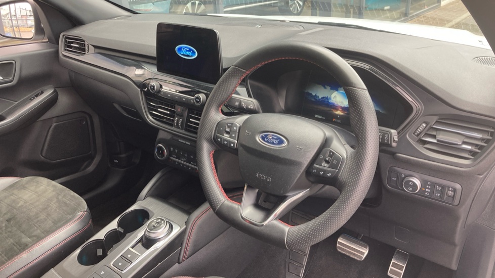 Ford Kuga 2.5 FHEV ST-Line X Edition 5dr CVT Hybrid Estate - Image 11