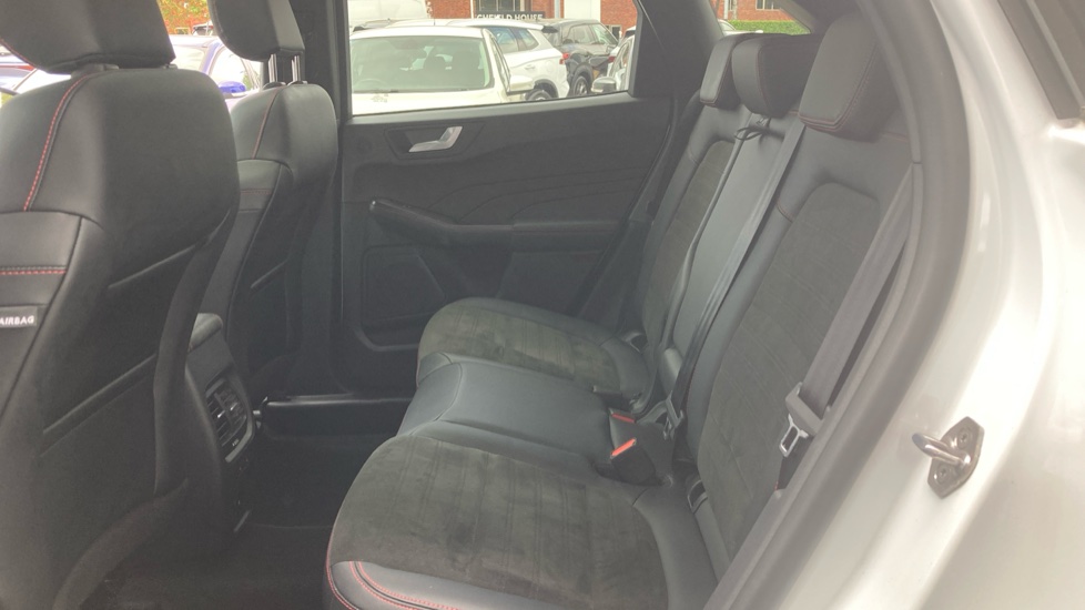 Ford Kuga 2.5 FHEV ST-Line X Edition 5dr CVT Hybrid Estate - Image 16