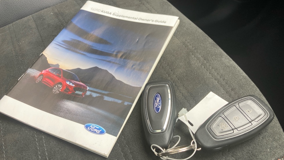 Ford Kuga 2.5 FHEV ST-Line X Edition 5dr CVT Hybrid Estate - Image 19