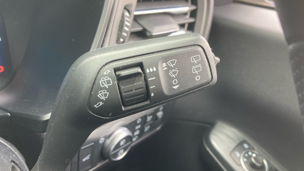 Ford Kuga 2.5 FHEV ST-Line X Edition 5dr CVT Hybrid Estate - Image 26