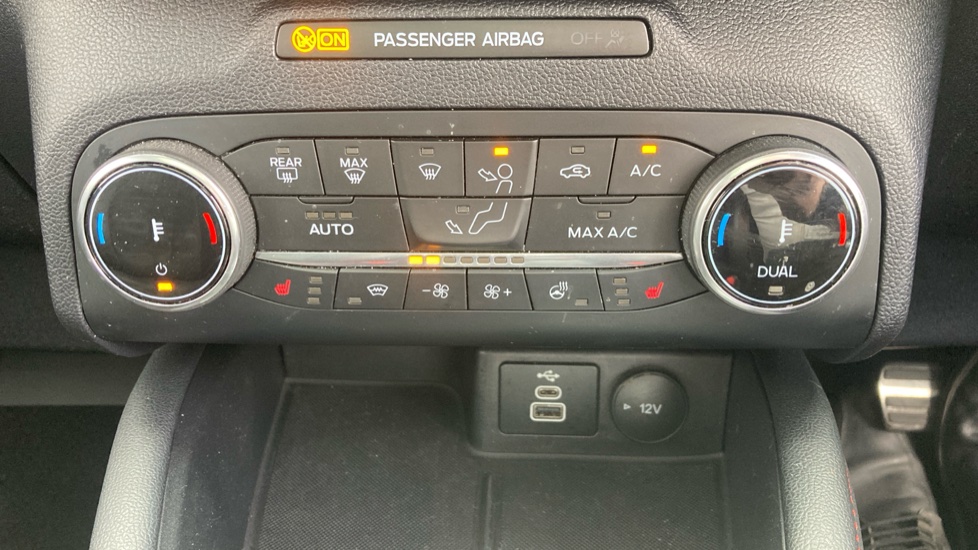 Ford Kuga 2.5 FHEV ST-Line X Edition 5dr CVT Hybrid Estate - Image 33