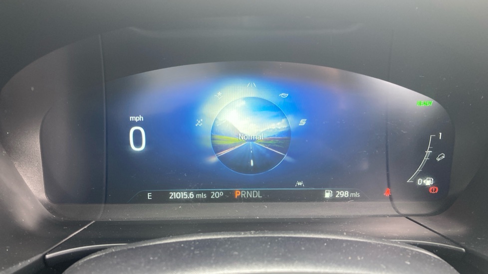 Ford Kuga 2.5 FHEV ST-Line X Edition 5dr CVT Hybrid Estate - Image 34
