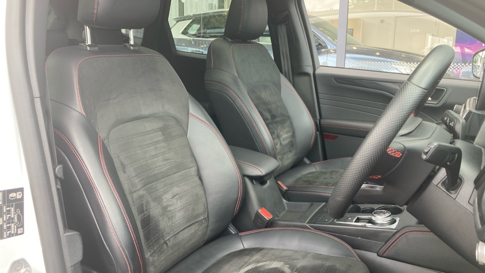 Ford Kuga 2.5 FHEV ST-Line X Edition 5dr CVT Hybrid Estate - Image 42