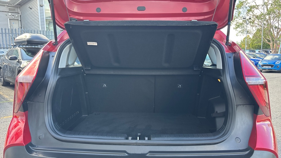 Hyundai BAYON 1.0 TGDi 48V MHEV SE Connect 5dr DCT Petrol Hatchback - Image 4