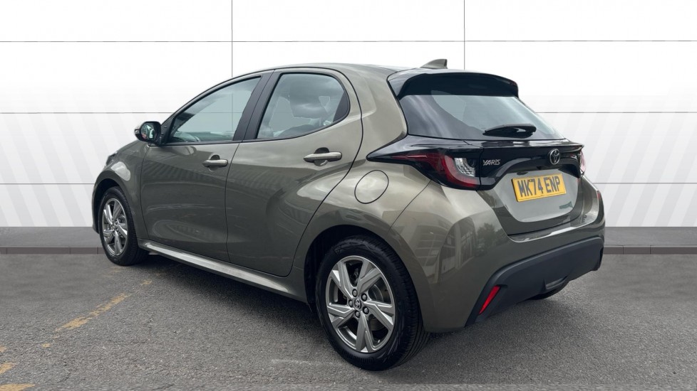 Toyota Yaris 1.5 Hybrid Icon 5dr CVT Hybrid Hatchback - Image 2