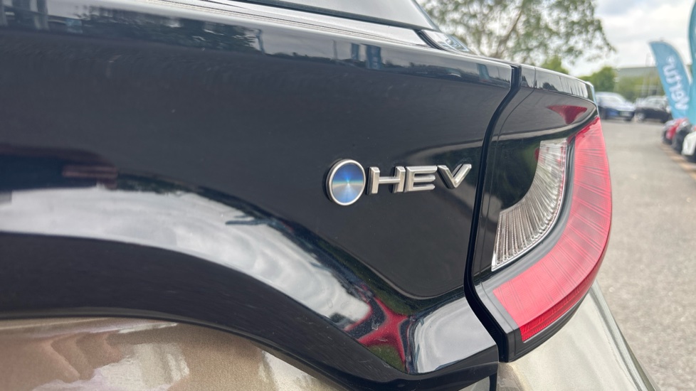 Toyota Yaris 1.5 Hybrid Icon 5dr CVT Hybrid Hatchback - Image 34