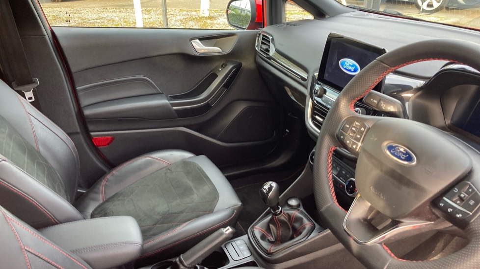Ford Fiesta 1.0 EcoBoost Hybrid mHEV 125 ST-Line X 5dr Petrol Hatchback - Image 14