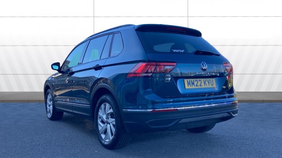 Volkswagen Tiguan 1.5 TSI 150 Life 5dr DSG Petrol Estate - Image 2
