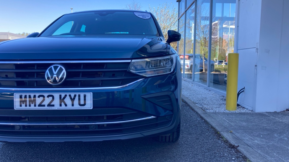 Volkswagen Tiguan 1.5 TSI 150 Life 5dr DSG Petrol Estate - Image 21