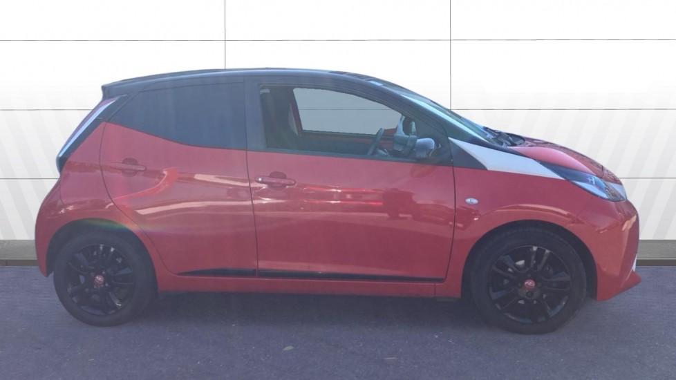 Toyota Aygo 1.0 VVT-i X-Cite 4 5dr Petrol Hatchback - Image 5