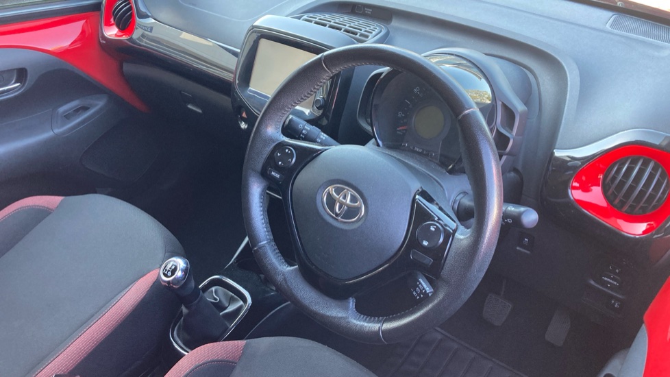 Toyota Aygo 1.0 VVT-i X-Cite 4 5dr Petrol Hatchback - Image 11