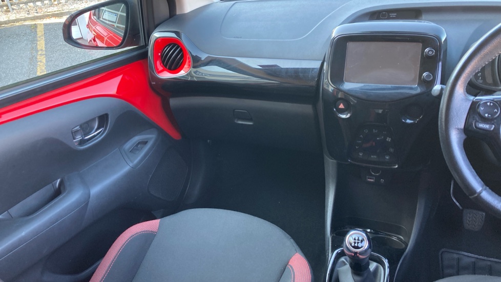 Toyota Aygo 1.0 VVT-i X-Cite 4 5dr Petrol Hatchback - Image 14