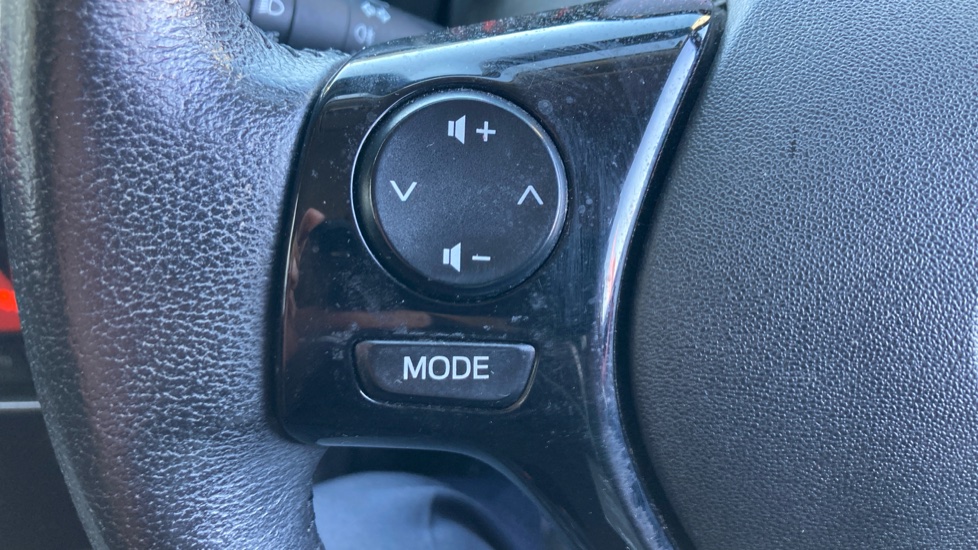 Toyota Aygo 1.0 VVT-i X-Cite 4 5dr Petrol Hatchback - Image 23