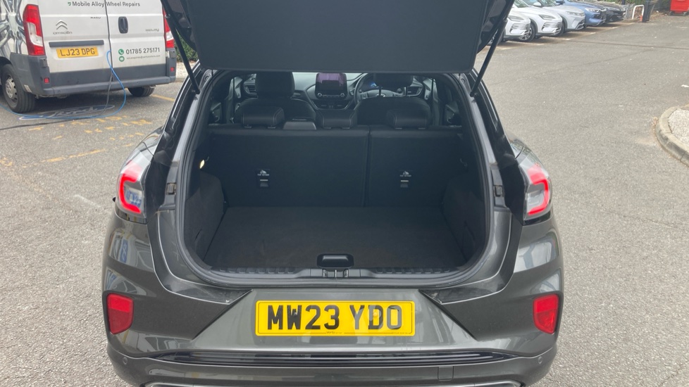 Ford Puma 1.0 EcoBoost Hybr mHEV 155 ST-Line Vignale 5dr DCT Petrol Hatchback - Image 4
