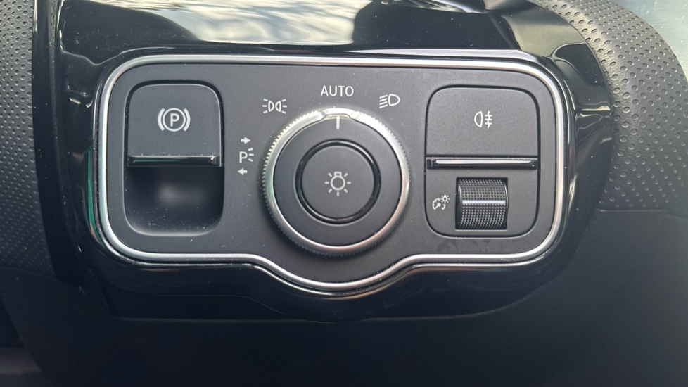 Mercedes-Benz CLA 180 AMG Line Premium 4dr Tip Auto Petrol Saloon - Image 23