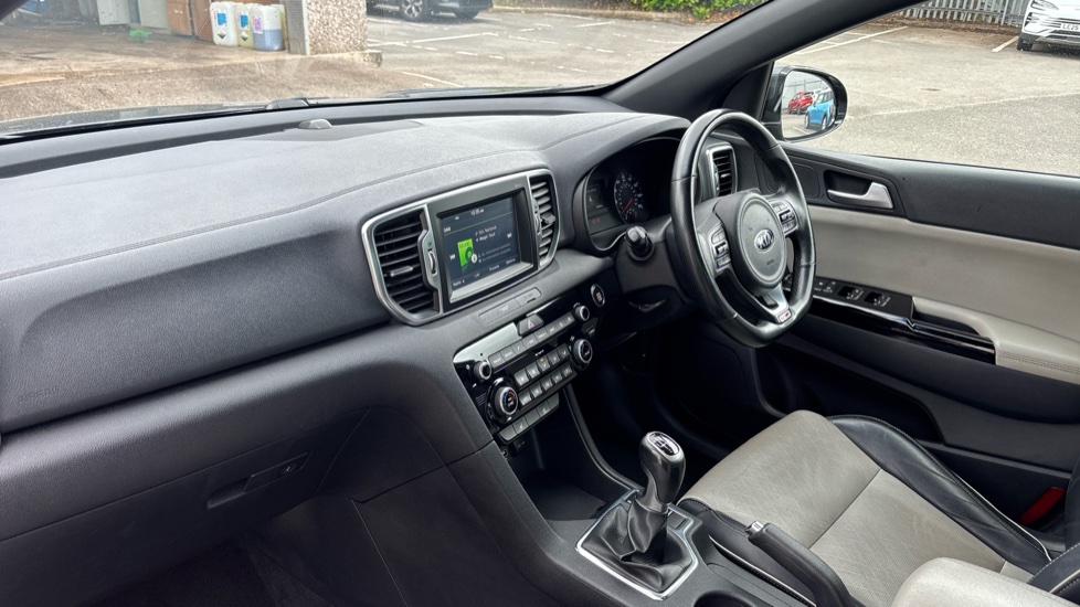 Kia Sportage 1.6T GDi GT-Line 5dr [AWD] Petrol Estate - Image 9