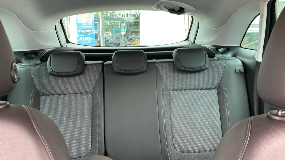 Vauxhall Crossland 1.2 Turbo Elite Edition 5dr Petrol Hatchback - Image 15