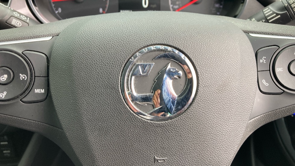 Vauxhall Crossland 1.2 Turbo Elite Edition 5dr Petrol Hatchback - Image 32