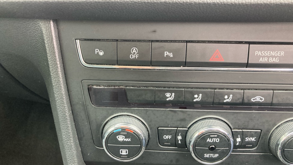 SEAT Ateca 1.4 EcoTSI SE 5dr Petrol Estate - Image 35
