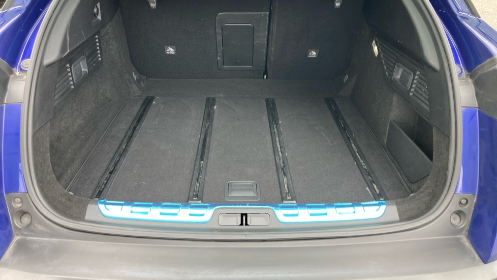 Citroen C5 X 1.2 PureTech 130 Shine Plus 5dr EAT8 Petrol Estate - Image 4