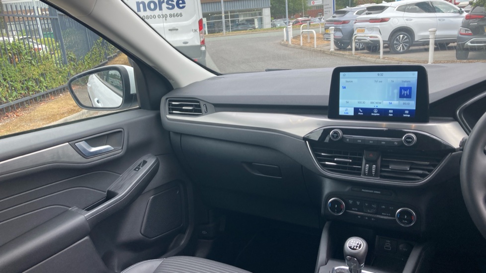 Ford Kuga 1.5 EcoBoost 150 Titanium Edition 5dr Petrol Estate - Image 14