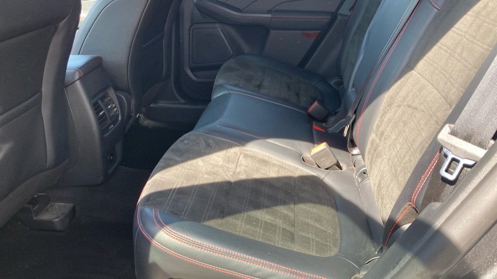 Ford Kuga 2.5 FHEV ST-Line Edition 5dr CVT Hybrid Estate - Image 16