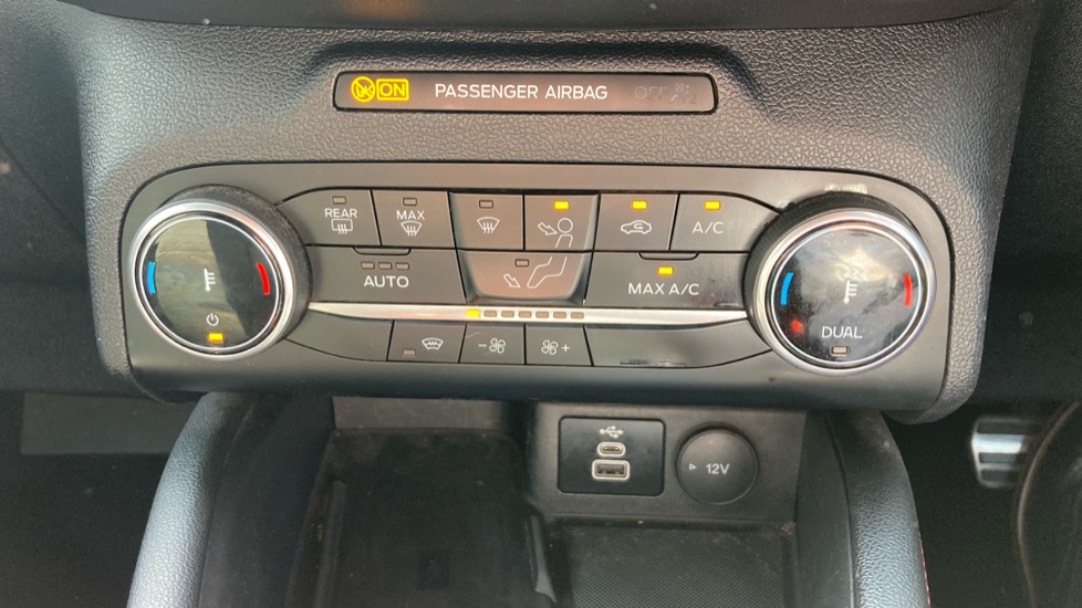Ford Kuga 2.5 FHEV ST-Line Edition 5dr CVT Hybrid Estate - Image 32