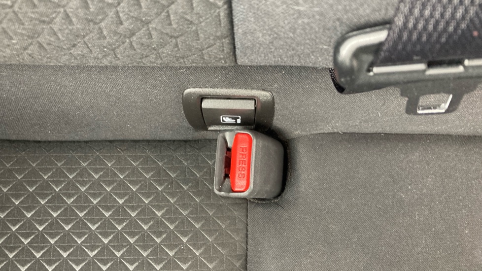 Nissan Juke 1.0 DiG-T 114 N-Connecta 5dr DCT Petrol Hatchback - Image 17