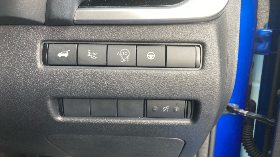 Nissan Qashqai 1.3 DiG-T MH 158 Tekna 5dr Xtronic Petrol Hatchback - Image 22
