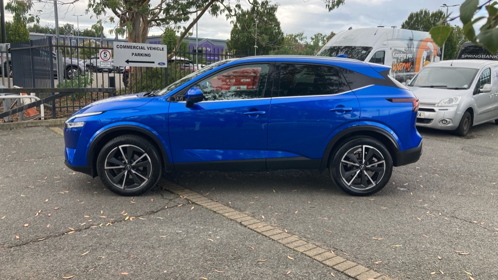 Nissan Qashqai 1.3 DiG-T MH 158 Tekna 5dr Xtronic Petrol Hatchback - Image 52