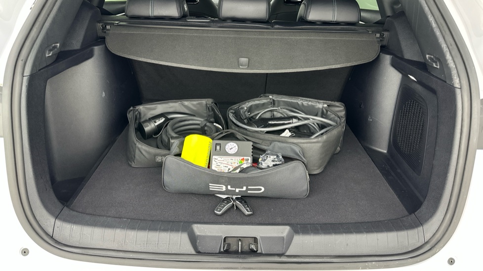 BYD Seal U 1.5 DM-i Boost 5dr Auto Estate - Image 14