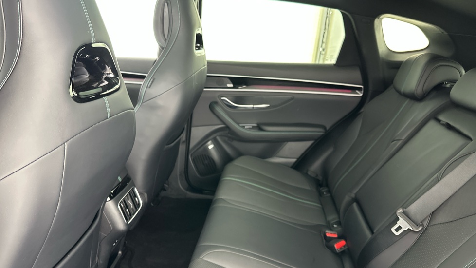BYD Seal U 1.5 DM-i Comfort 5dr Auto Estate - Image 13