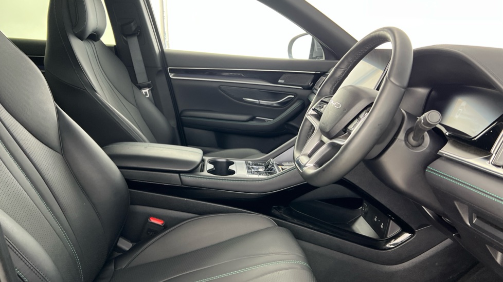 BYD Seal U 1.5 DM-i Comfort 5dr Auto Estate - Image 11