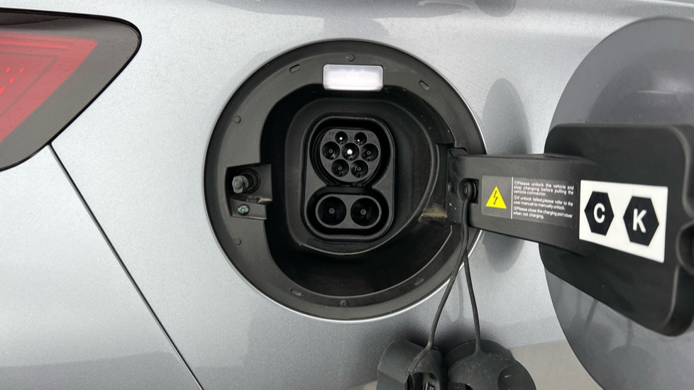 BYD Seal U 1.5 DM-i Comfort 5dr Auto Estate - Image 20