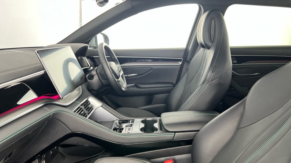 BYD Seal U 1.5 DM-i Comfort 5dr Auto Estate - Image 10