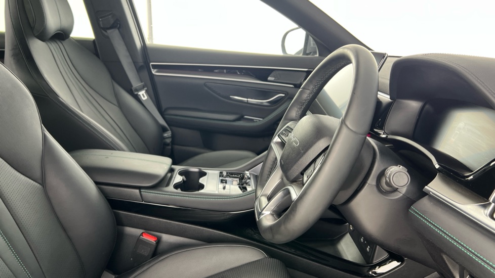 BYD Seal U 1.5 DM-i Comfort 5dr Auto Estate - Image 11