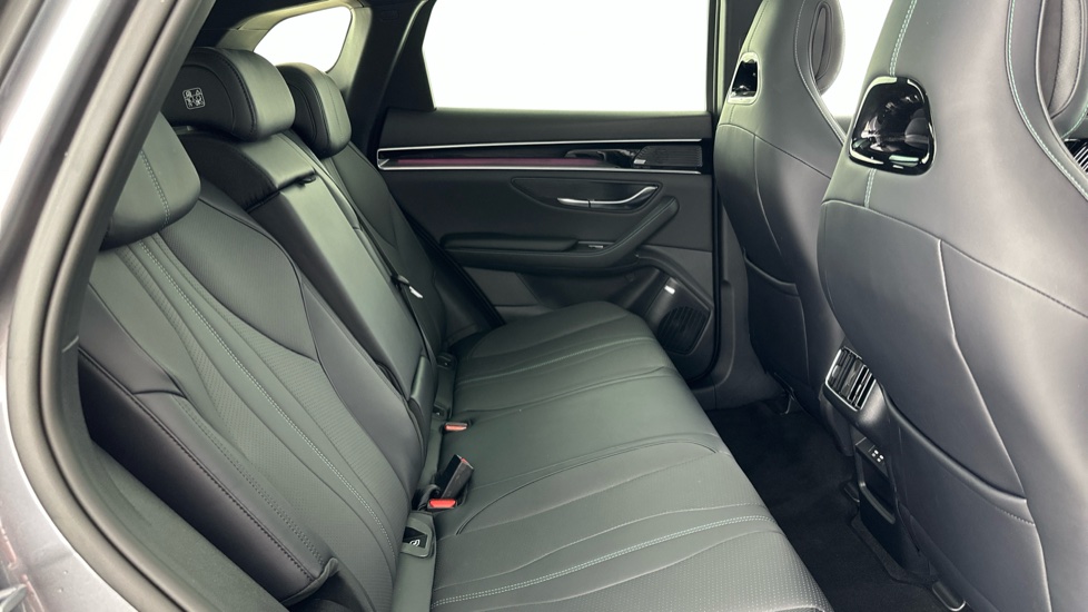 BYD Seal U 1.5 DM-i Comfort 5dr Auto Estate - Image 12