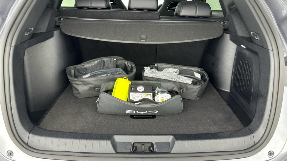 BYD Seal U 1.5 DM-i Comfort 5dr Auto Estate - Image 14