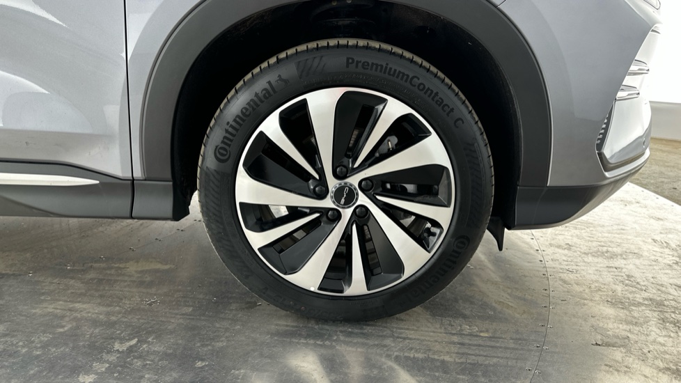 BYD Seal U 1.5 DM-i Comfort 5dr Auto Estate - Image 18
