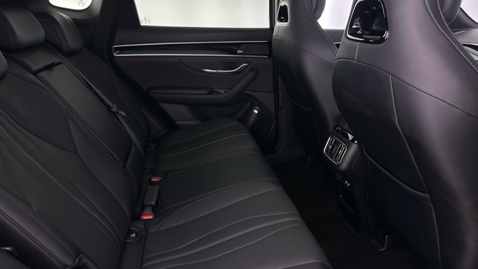 BYD Seal U 1.5 DM-i Comfort 5dr Auto Estate - Image 12