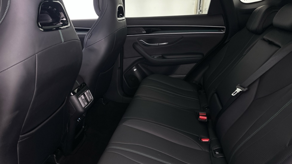 BYD Seal U 1.5 DM-i Comfort 5dr Auto Estate - Image 13