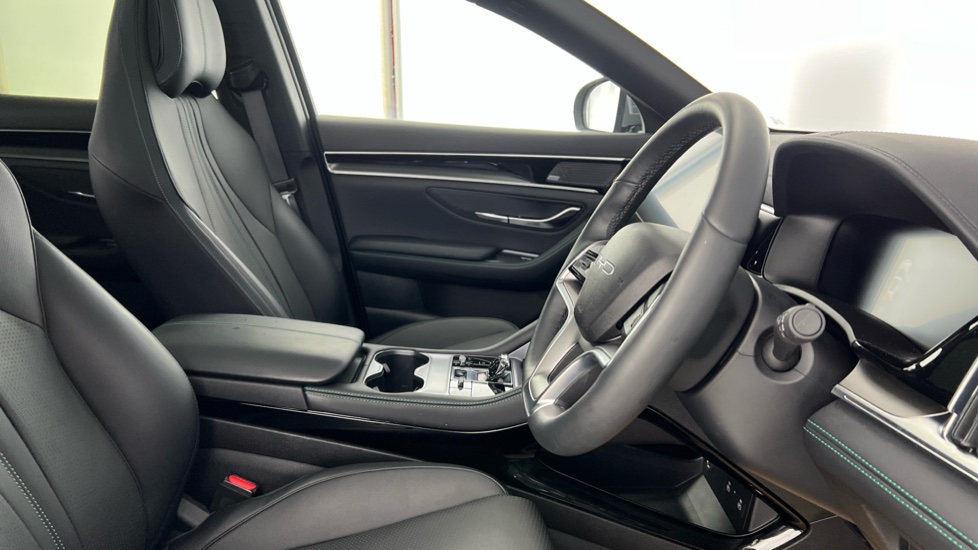 BYD Seal U 1.5 DM-i Boost 5dr Auto Estate - Image 11
