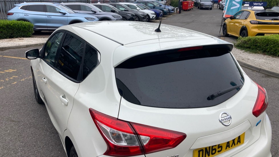 Nissan Pulsar 1.5 dCi Tekna 5dr Diesel Hatchback - Image 38