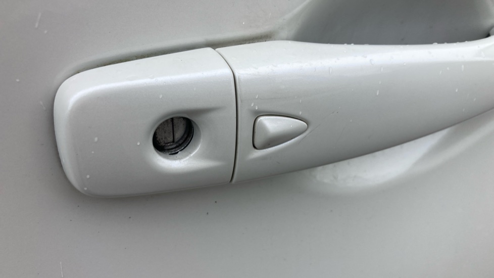 Nissan Pulsar 1.5 dCi Tekna 5dr Diesel Hatchback - Image 39