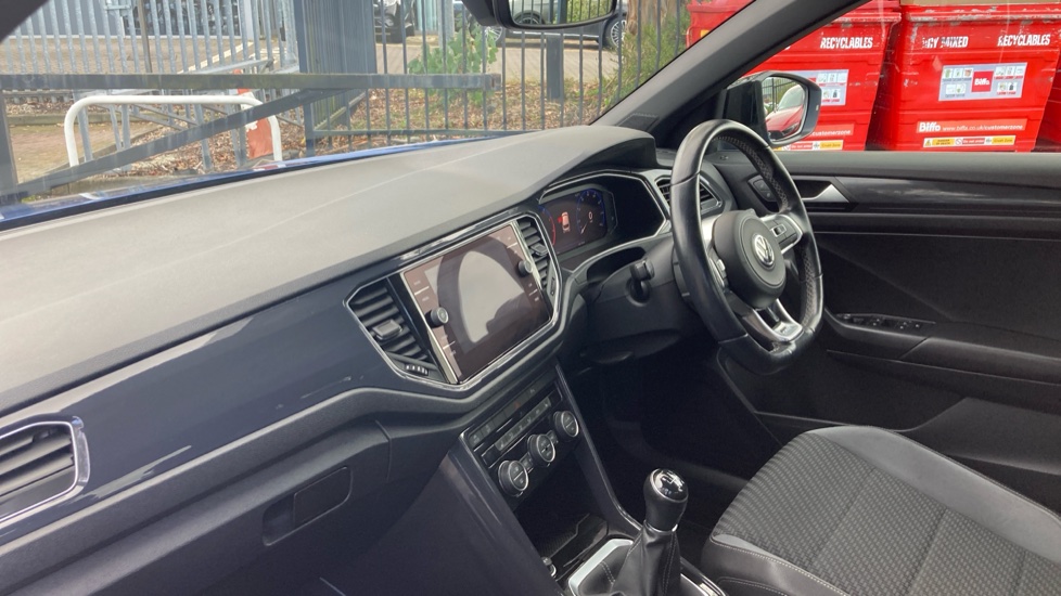 Volkswagen T-Roc 1.5 TSI EVO R-Line 5dr Petrol Hatchback - Image 9
