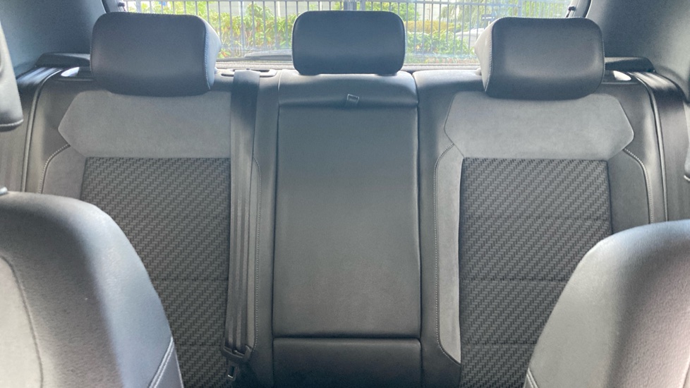 Volkswagen T-Roc 1.5 TSI EVO R-Line 5dr Petrol Hatchback - Image 15