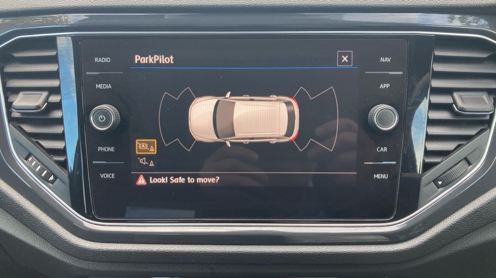 Volkswagen T-Roc 1.5 TSI EVO R-Line 5dr Petrol Hatchback - Image 31